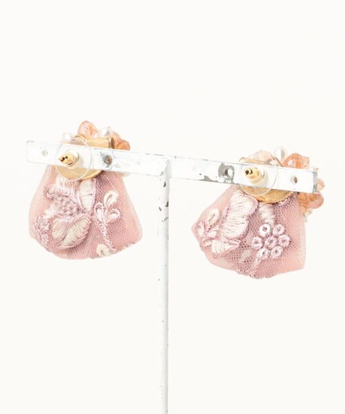 tone（トーン）の「【Lily accessory】インド刺繍ピアス(MA)（ピアス（両耳用）・レディース・ピンク・FREE）」の4枚目の写真