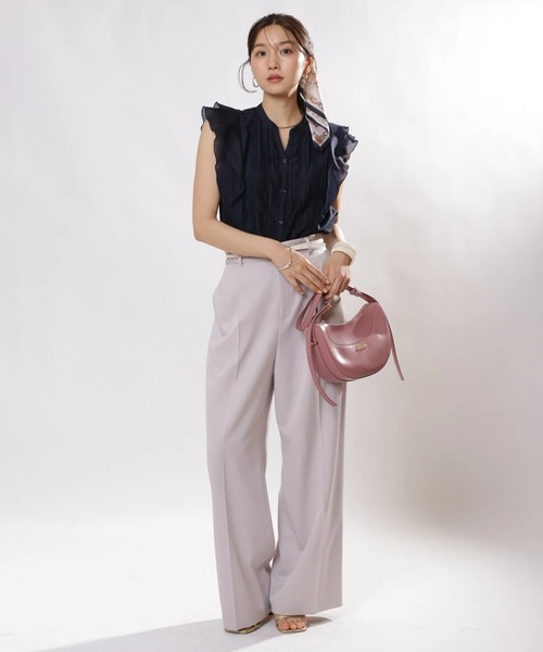 JUSGLITTY（ジャスグリッティー）の「ピンタックレーステープブラウス（シャツ/ブラウス・レディース・オフホワイト/ネイビー/ピンク・1/2）」の9枚目の写真