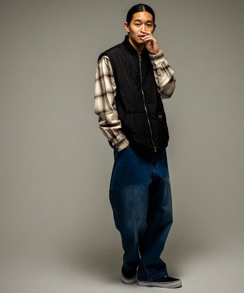 430（フォーサーティ）の「mp14907- DLS-S SLVG DENIM H-WASH デニムパンツ(26-089)（デニムパンツ・メンズ・ブラック/インディゴブルー・34/32/30/28）」の6枚目の写真