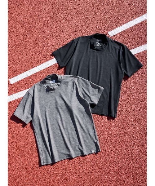 MIZUNO(ミズノ )の「【Mizuno | AOURE】DYNAMOTION FIT MOCK NECK TEE SS(Tシャツ/カットソー・メンズ・ブラック/グレー・SMALL/MEDIUM/LARGE/X-LARGE)」の3枚目の写真