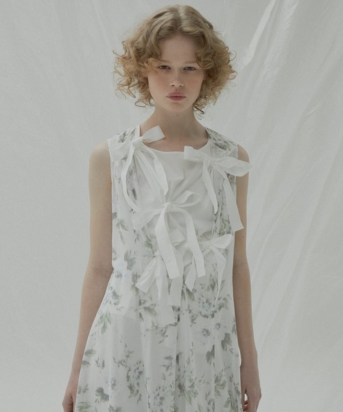 LE CIEL BLEU（ルシェルブルー）の「タンクwボウズ / Tank w/Bows（Tシャツ/カットソー・レディース・ブルー/オフホワイト/ブラック・36）」の4枚目の写真