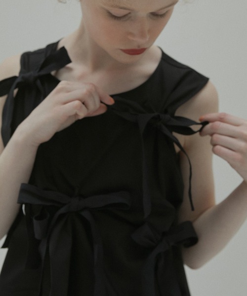 LE CIEL BLEU（ルシェルブルー）の「タンクwボウズ / Tank w/Bows（Tシャツ/カットソー・レディース・ブルー/オフホワイト/ブラック・36）」の10枚目の写真