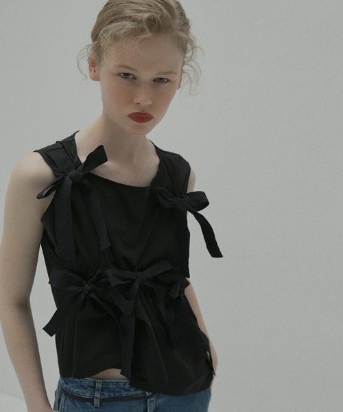 LE CIEL BLEU（ルシェルブルー）の「タンクwボウズ / Tank w/Bows（Tシャツ/カットソー・レディース・ブルー/オフホワイト/ブラック・36）」の9枚目の写真