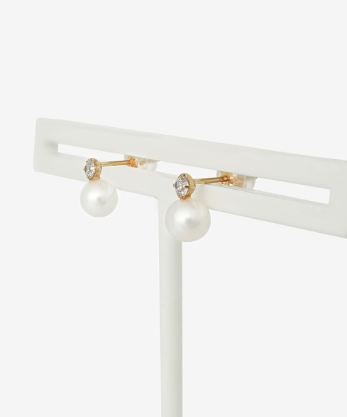 ESTELLE(エステール)の「K10 イエローゴールド キュービックジルコニア ピアス ESTELLE/エステール WEB限定(ピアス(両耳用)・レディース・イエローゴールド・-)」の5枚目の写真