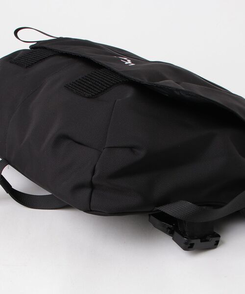CMF OUTDOOR GARMENT（シーエムエフアウトドアガーメント）の「CMF OUTDOOR GARMENT/シーエムエフ アウトドアガーメント　MESSENGER BAG BALLISTIC メッセンジャーバッグ CMF2601-AC11（ショルダーバッグ・メンズ・ブラック/グレー・F）」の5枚目の写真