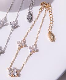 JILL by JILL STUART（ジルバイジルスチュアート）の「Cubicクローバーブレスレット（ブレスレット）」