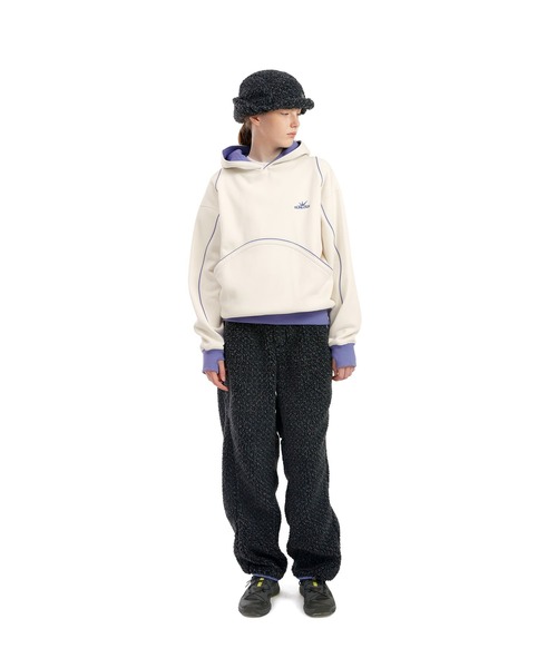SUNLOVE（サンラブ）の「Crescent Brushed Hoodie（パーカー・レディース・ブラウン/サーモンピンク/アイボリー・S/L/M）」の8枚目の写真