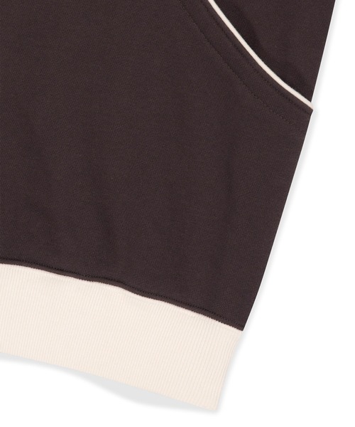 SUNLOVE（サンラブ）の「Crescent Brushed Hoodie（パーカー・レディース・ブラウン/サーモンピンク/アイボリー・S/L/M）」の11枚目の写真