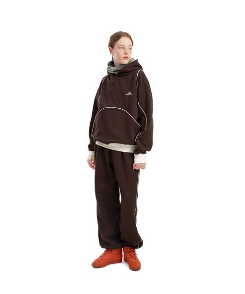 SUNLOVE（サンラブ）の「Crescent Brushed Hoodie（パーカー・レディース・ブラウン/サーモンピンク/アイボリー・S/L/M）」の15枚目の写真