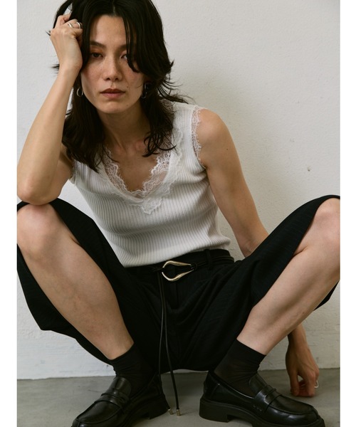 AIC.(エーアイシー)の「レーストリミングリブタンクトップ(タンクトップ・レディース・オフホワイト/ブラック/ブルー/ダークブラウン・FREE)」の12枚目の写真