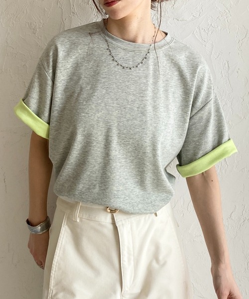 She's Closet(シーズクローゼット)の「半袖 バイカラー配色 袖ロールアップ Tシャツ(Tシャツ/カットソー・レディース・ブラック/グレー/ブルー/オフホワイト・FREE)」の1枚目の写真