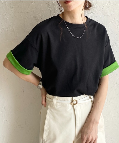 She's Closet(シーズクローゼット)の「半袖 バイカラー配色 袖ロールアップ Tシャツ(Tシャツ/カットソー・レディース・ブラック/グレー/ブルー/オフホワイト・FREE)」の3枚目の写真