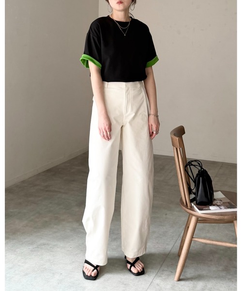 She's Closet(シーズクローゼット)の「半袖 バイカラー配色 袖ロールアップ Tシャツ(Tシャツ/カットソー・レディース・ブラック/グレー/ブルー/オフホワイト・FREE)」の10枚目の写真