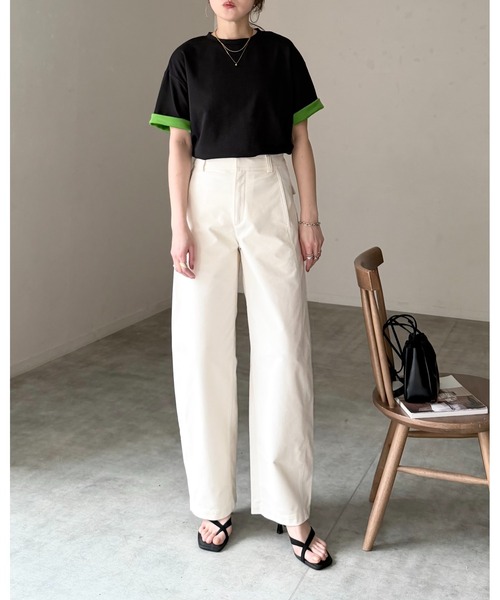 She's Closet(シーズクローゼット)の「半袖 バイカラー配色 袖ロールアップ Tシャツ(Tシャツ/カットソー・レディース・ブラック/グレー/ブルー/オフホワイト・FREE)」の11枚目の写真