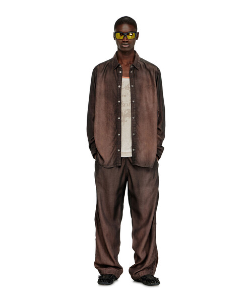 DIESEL（ディーゼル）の「メンズ デニムシャツ D-SIMPLY-S16（シャツ/ブラウス・メンズ・ブラウン系その他・MEDIUM/SMALL/LARGE/X-LARGE/XX-LARGE/X-SMALL）」の2枚目の写真