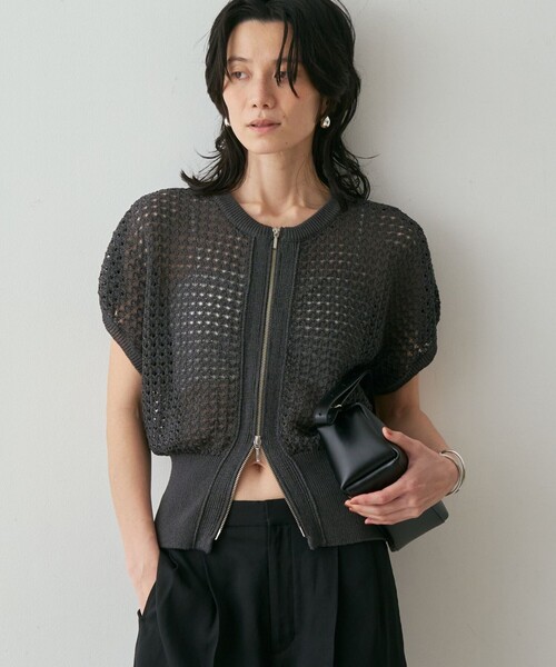 qualite(カリテ)の「ZIP UP 透かしニット 春服 夏服 羽織り シアー(ニット/セーター・レディース・ブラウン/チャコールグレー/オフホワイト・フリー)」の3枚目の写真