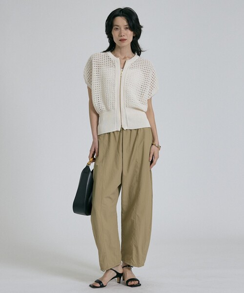 qualite(カリテ)の「ZIP UP 透かしニット 春服 夏服 羽織り シアー(ニット/セーター・レディース・ブラウン/チャコールグレー/オフホワイト・フリー)」の12枚目の写真