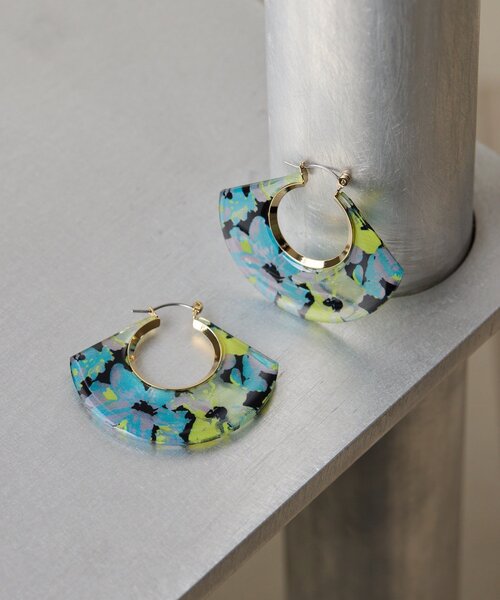 ear PAPILLONNER(イアパピヨネ)の「《WEB限定》フローラルパターンピアス(ピアス(両耳用)・レディース・ブルー系その他/ピンク・FREE)」の3枚目の写真