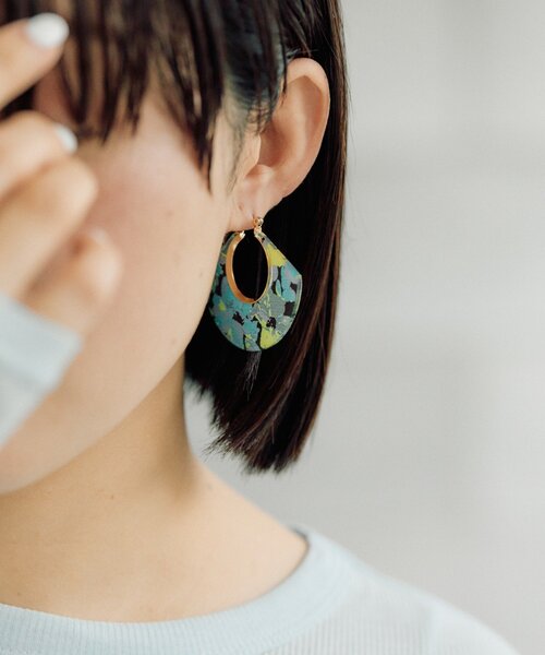 ear PAPILLONNER(イアパピヨネ)の「《WEB限定》フローラルパターンピアス(ピアス(両耳用)・レディース・ブルー系その他/ピンク・FREE)」の6枚目の写真