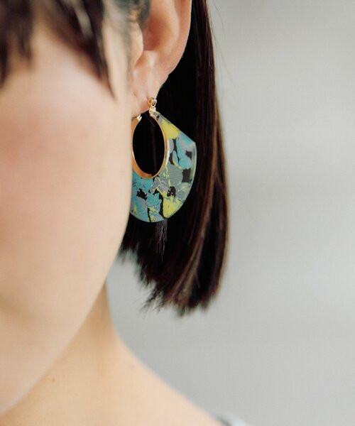 ear PAPILLONNER(イアパピヨネ)の「《WEB限定》フローラルパターンピアス(ピアス(両耳用)・レディース・ブルー系その他/ピンク・FREE)」の7枚目の写真