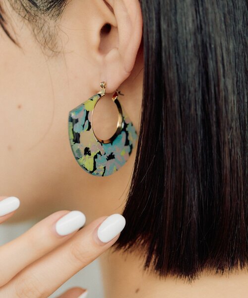 ear PAPILLONNER(イアパピヨネ)の「《WEB限定》フローラルパターンピアス(ピアス(両耳用)・レディース・ブルー系その他/ピンク・FREE)」の8枚目の写真