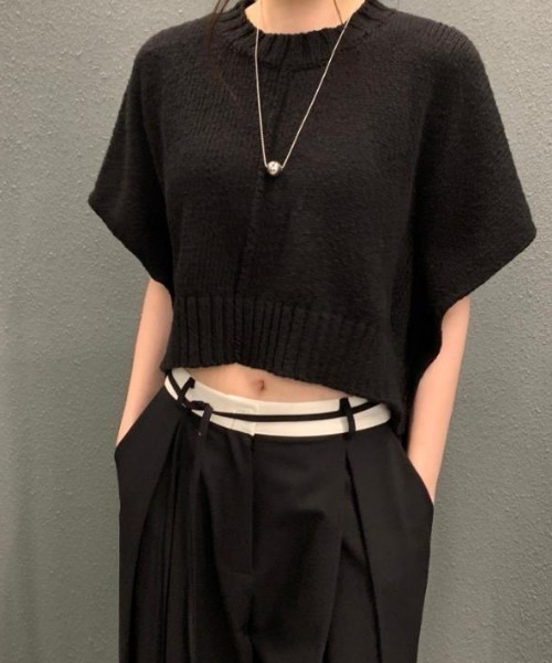 semplice(センプリチェ)の「Tシャツ【韓国ファッション】(Tシャツ/カットソー・レディース・ブラック/グリーン/ベージュ・F)」の2枚目の写真