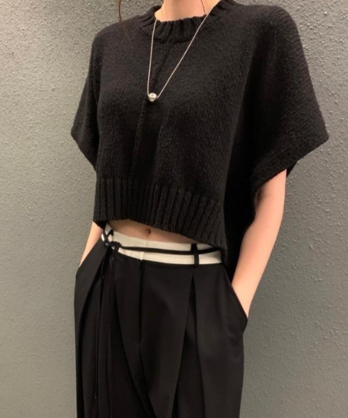 semplice(センプリチェ)の「Tシャツ【韓国ファッション】(Tシャツ/カットソー・レディース・ブラック/グリーン/ベージュ・F)」の4枚目の写真