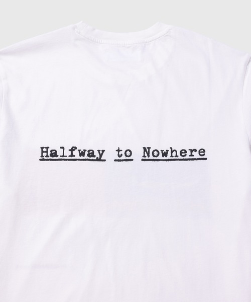 OAMC（オーエーエムシー）の「【OAMC PEACEMAKER/オーエーエムシー ピースメーカー】Regular Tee Halfway To Nowhere（Tシャツ/カットソー・メンズ・ホワイト/チャコールグレー・L/M）」の6枚目の写真
