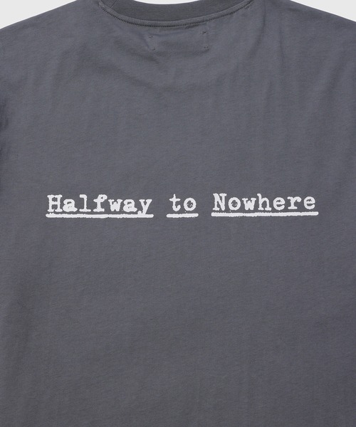 OAMC（オーエーエムシー）の「【OAMC PEACEMAKER/オーエーエムシー ピースメーカー】Regular Tee Halfway To Nowhere（Tシャツ/カットソー・メンズ・ホワイト/チャコールグレー・L/M）」の14枚目の写真