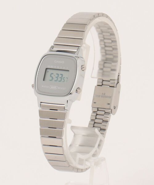 CASIO(カシオ)の「CASIO/カシオ 腕時計 CASIO CLASSIC LA670WES-7AJF(デジタル腕時計・メンズ・シルバー・FREE)」の6枚目の写真