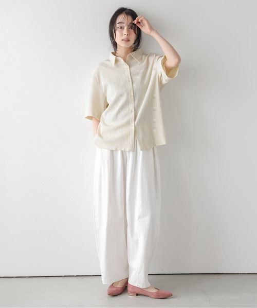 AMELY（エミリー）の「ハーフスリーブ サマーシャツ（シャツ/ブラウス・レディース・ブルー系/ピンク系/ベージュ系2/ベージュ系1・フリー）」の5枚目の写真