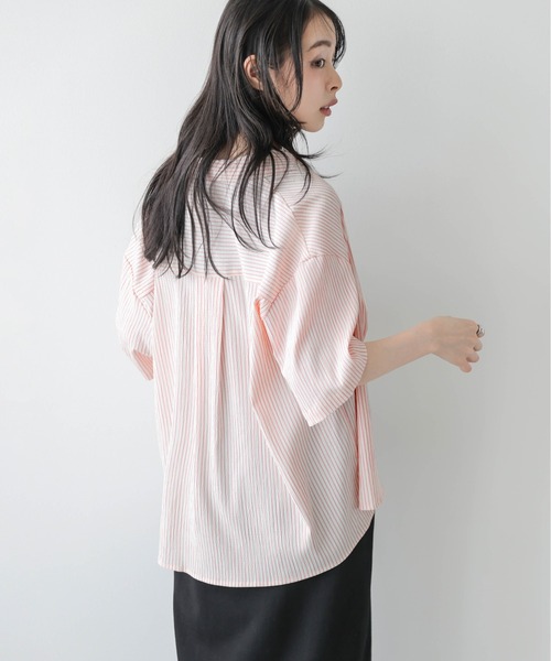 AMELY（エミリー）の「ハーフスリーブ サマーシャツ（シャツ/ブラウス・レディース・ブルー系/ピンク系/ベージュ系2/ベージュ系1・フリー）」の16枚目の写真