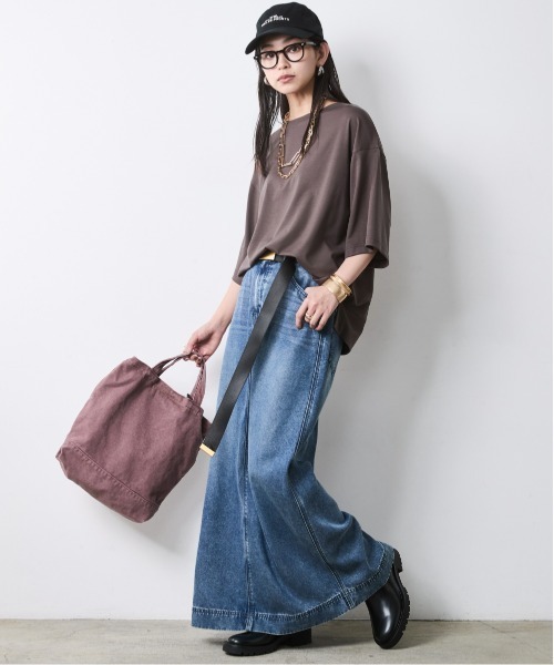 CHIC STYLE(シックスタイル)の「リュックスコンフォートTシャツ<大きいサイズ有>シックスタイル(Tシャツ/カットソー・レディース・チャコール/ダークブラウン・M/5L/4L/3L/LL/L)」の16枚目の写真