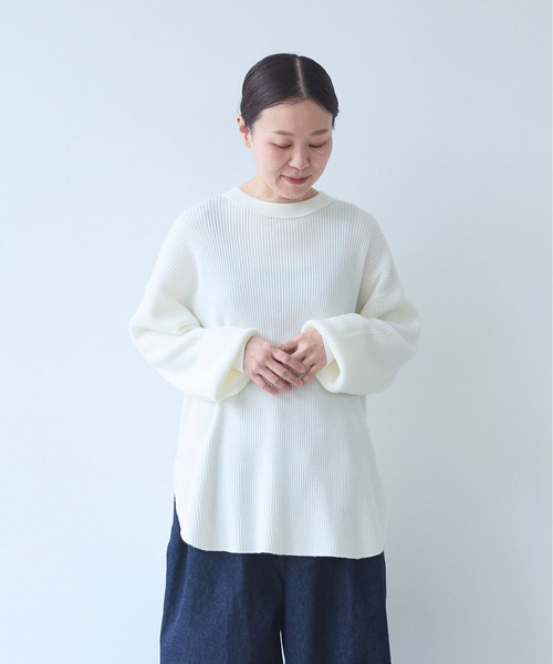 yuni(ユニ )の「Cotton waffle long sleeves pullover(ニット/セーター・レディース・ホワイト/ベージュ/ネイビー/グレー・FREE)」の2枚目の写真