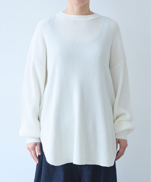 yuni(ユニ )の「Cotton waffle long sleeves pullover(ニット/セーター・レディース・ホワイト/ベージュ/ネイビー/グレー・FREE)」の19枚目の写真