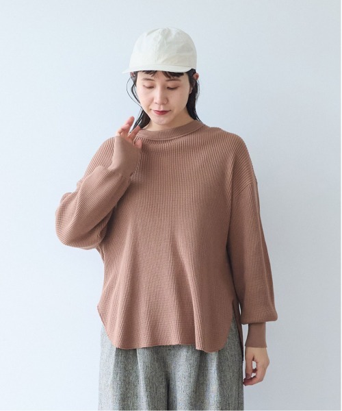 yuni(ユニ )の「Cotton waffle long sleeves pullover(ニット/セーター・レディース・ホワイト/ベージュ/ネイビー/グレー・FREE)」の9枚目の写真