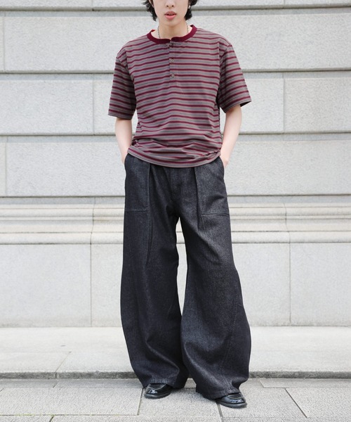 NAKER(ネイカー)の「ヘンリーネックボーダーTシャツ(Tシャツ/カットソー・メンズ・レッド/ネイビー・M/XL/S/L)」の17枚目の写真