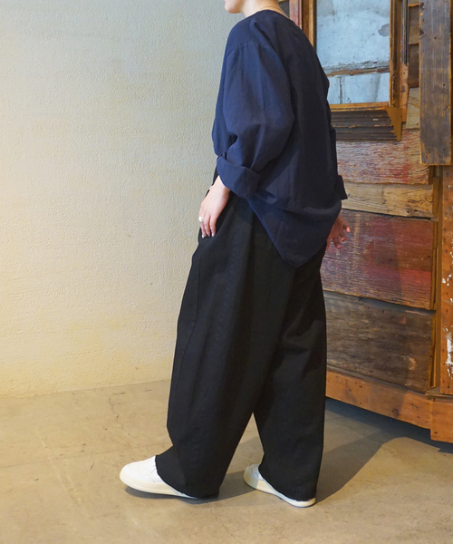 JOURNAL STANDARD LUXE(ジャーナルスタンダード ラックス)の「【HTS】COTTON LINEN HENRY NECK(シャツ/ブラウス・レディース・ネイビー/ベージュ・46)」の10枚目の写真