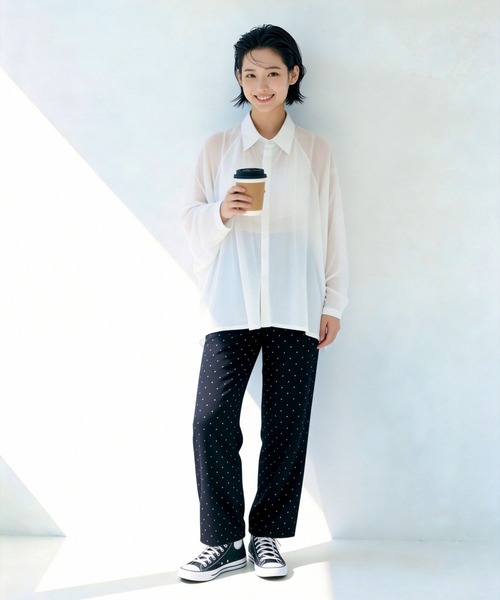 On One's Own（オンワンズオン）の「On One's Own 透け感オーバーサイズ長袖シャツ（シャツ/ブラウス・レディース・ホワイト/ブラック・M/L）」の6枚目の写真