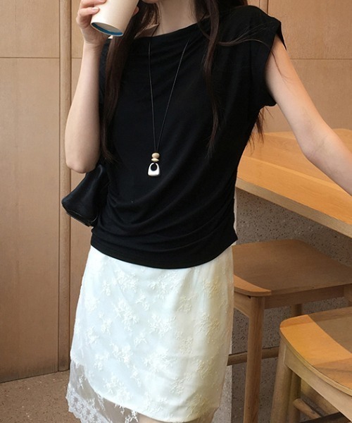 FAVORITO（ファヴォリート）の「オフショルダーTEEトップス（Tシャツ/カットソー・レディース・ブラック/グレー/ホワイト・F）」の19枚目の写真