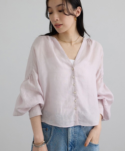 SALON adam et rope'(サロン アダム エ ロペ)の「ヨーロピアンリネンクロップドギャザーブラウス(シャツ/ブラウス・レディース・ピンク・FREE)」の15枚目の写真