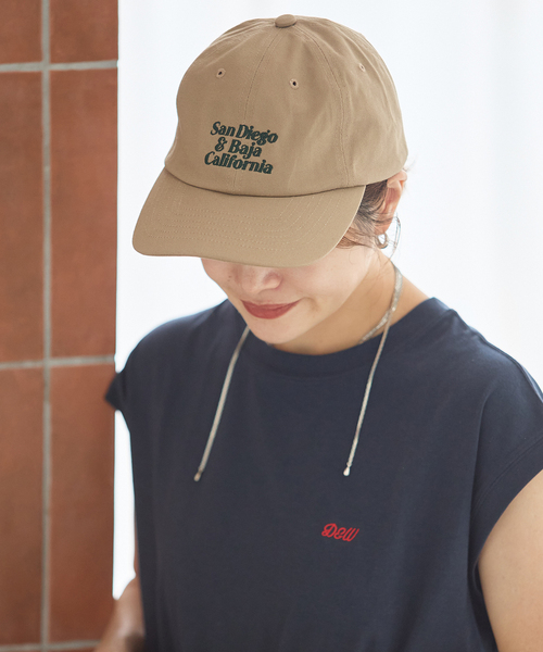 JOURNAL STANDARD(ジャーナルスタンダード)の「JS FES LOGO CAP(キャップ・レディース・ベージュ/ブラック系その他/ボルドー・FREE)」の2枚目の写真