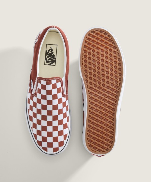 VANS(バンズ)の「クラシック スリッポン / Classic Slip-On COLOR THEORY C VN000DAHFSB1(スリッポン・メンズ・テラコッタ・11.5/11/7.5/7/6.5/6/5.5/5/10.5/10/9.5/9/8.5/8)」の3枚目の写真