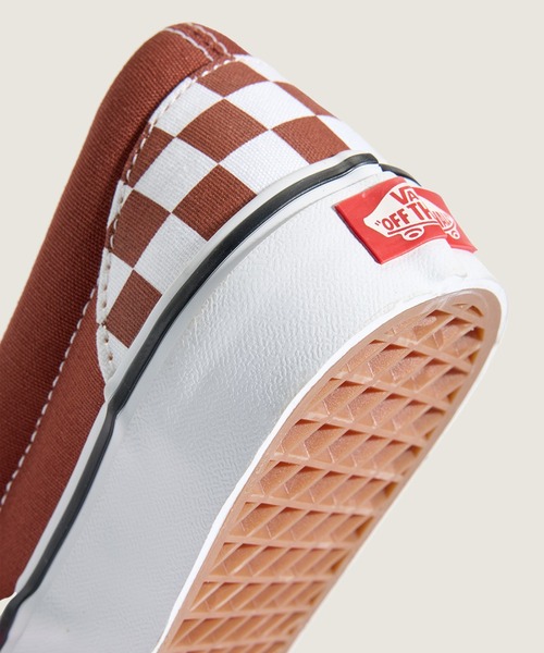 VANS(バンズ)の「クラシック スリッポン / Classic Slip-On COLOR THEORY C VN000DAHFSB1(スリッポン・メンズ・テラコッタ・11.5/11/7.5/7/6.5/6/5.5/5/10.5/10/9.5/9/8.5/8)」の6枚目の写真