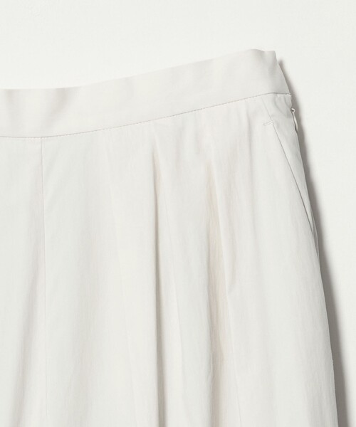 BEAUTY&YOUTH UNITED ARROWS(ビューティーアンドユースユナイテッドアローズ)の「コットンナイロン バルーンパンツ ウォッシャブル/ライナー(その他パンツ・レディース・オフホワイト・S/M/XS)」の4枚目の写真