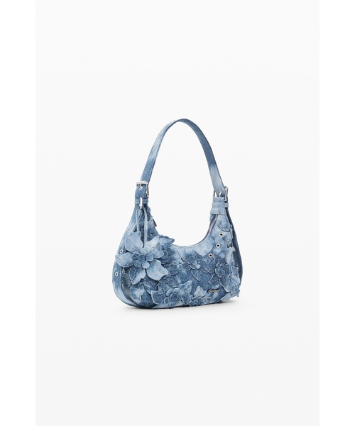 Desigual(デシグアル)の「3D flower patchwork denim shoulder bag / 3Dフラワーパッチワークデニムショルダーバッグ(ショルダーバッグ・レディース・ブルー・FREE)」の1枚目の写真