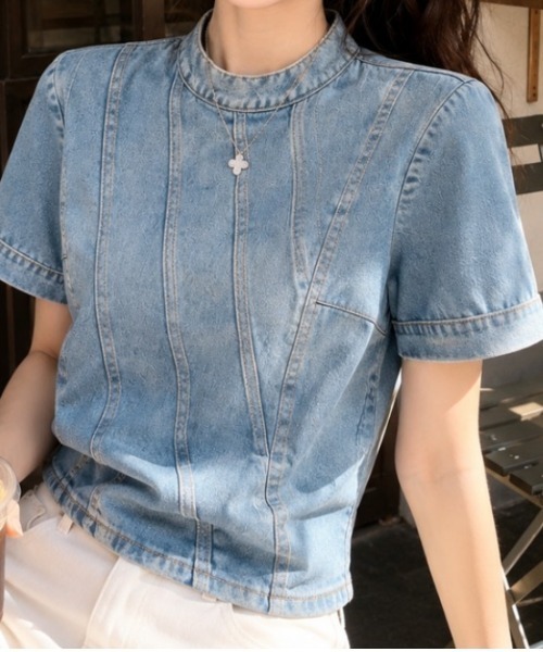 FACTOTUM(ファクトタム)の「ハーフネックデニムTシャツ(Tシャツ/カットソー・レディース・ブルー・M/S)」の4枚目の写真