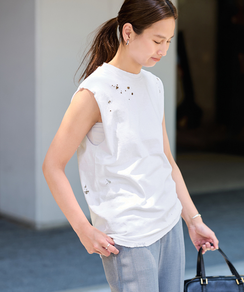 FRAMeWORK（フレームワーク）の「JOHNBULL/ジョンブル クラッシュノースリーブカットオフT（Tシャツ/カットソー・レディース・ブラウン/チャコールグレー/ホワイト・FREE）」の10枚目の写真