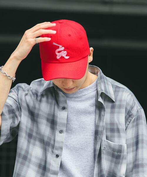 Collaboration URBAN RESEARCH(コラボレーションアーバンリサーチ)の「KAMUKURA×UR CAP Noodle(キャップ・レディース・ブラック/レッド・ONE)」の14枚目の写真