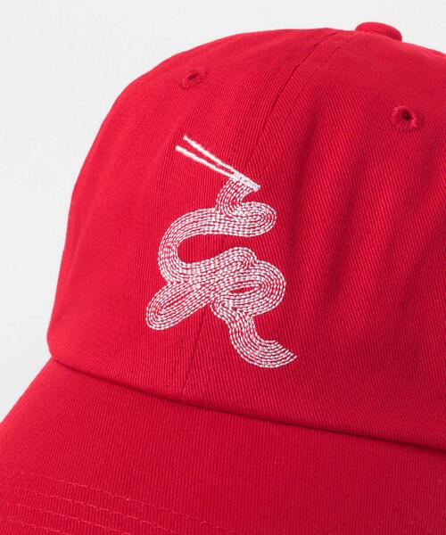 Collaboration URBAN RESEARCH(コラボレーションアーバンリサーチ)の「KAMUKURA×UR CAP Noodle(キャップ・レディース・ブラック/レッド・ONE)」の20枚目の写真